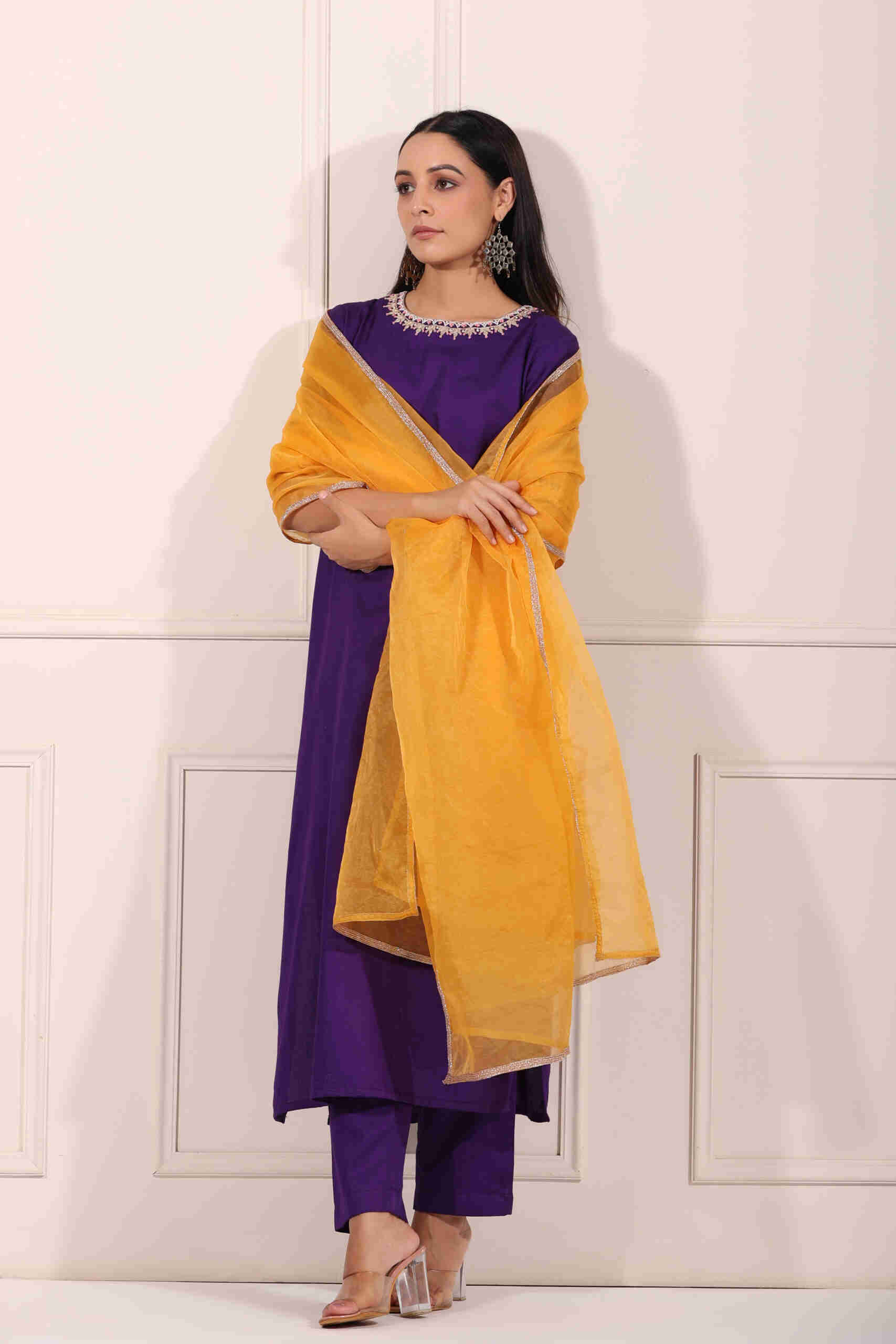 Moh The eternal dhaga – Kirti Suit set