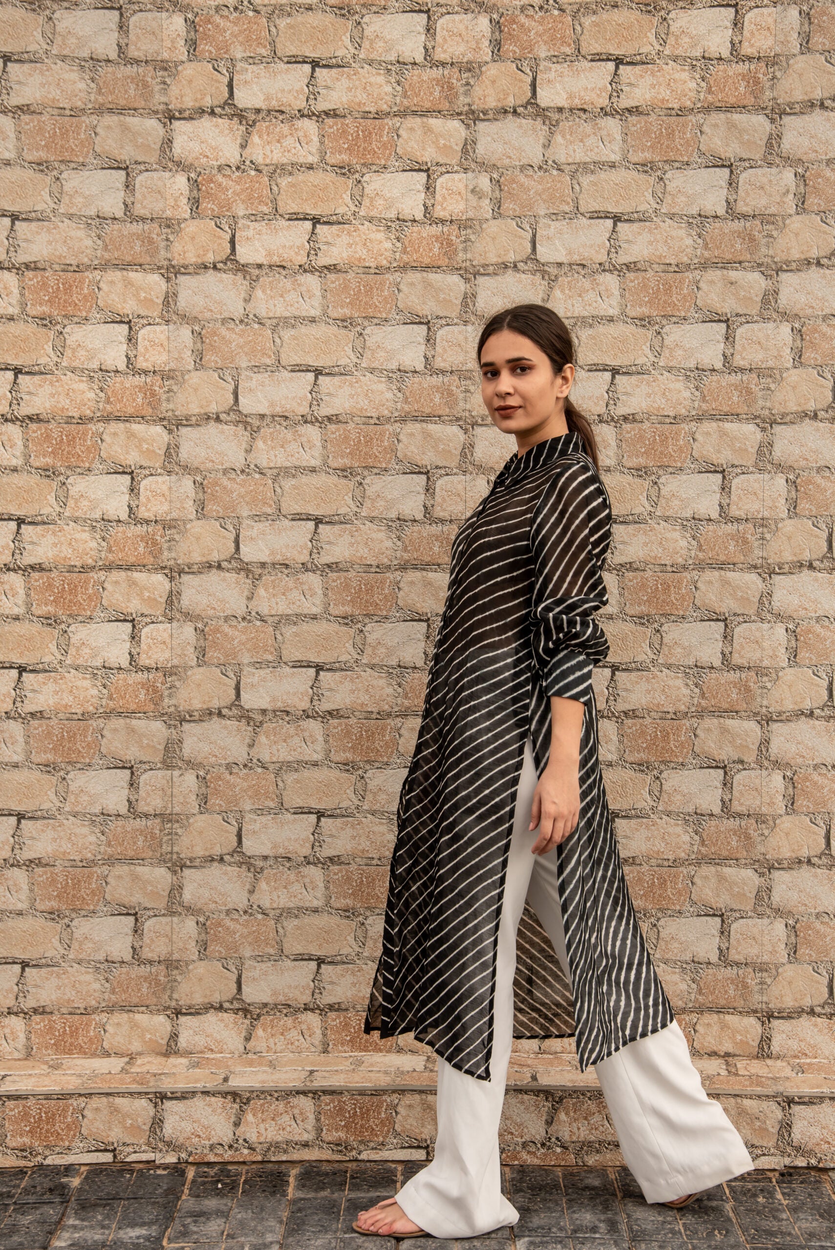 Moh The eternal dhaga –  Lehriya