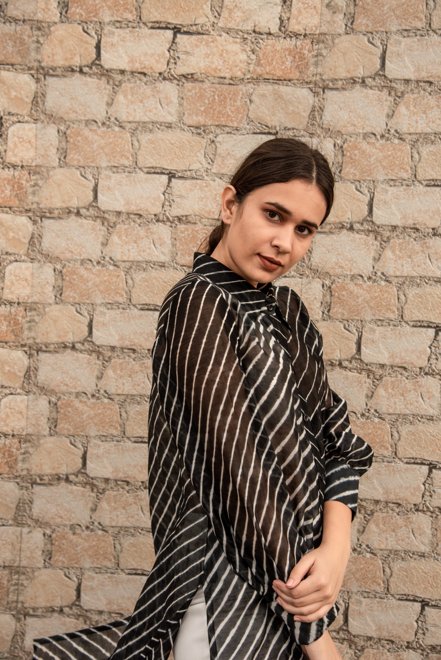 Moh The eternal dhaga –  Lehriya