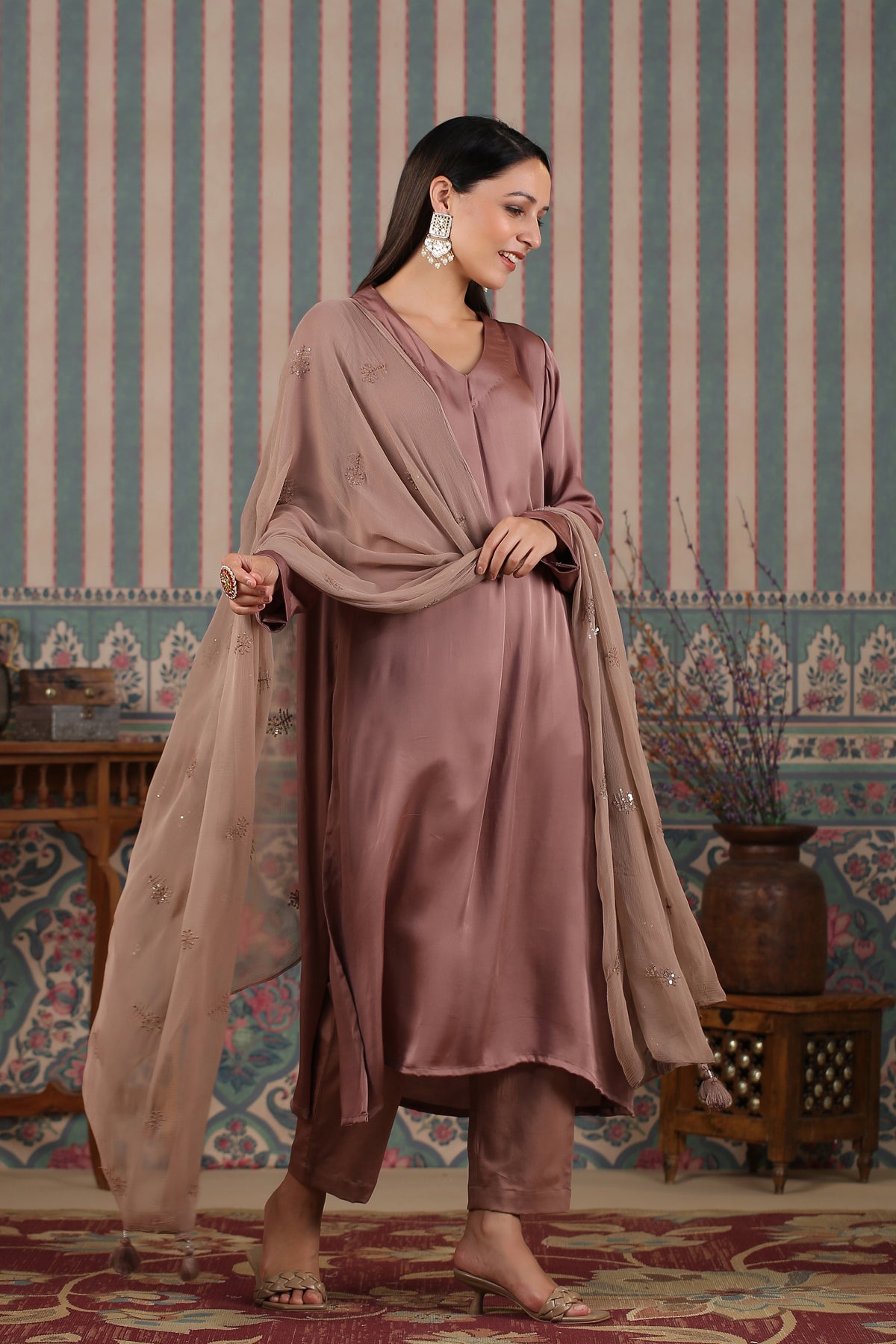 Abha Suit set