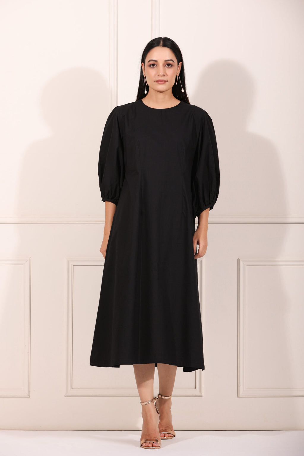 MOH  The eternal dhaga-Black Midi Dress