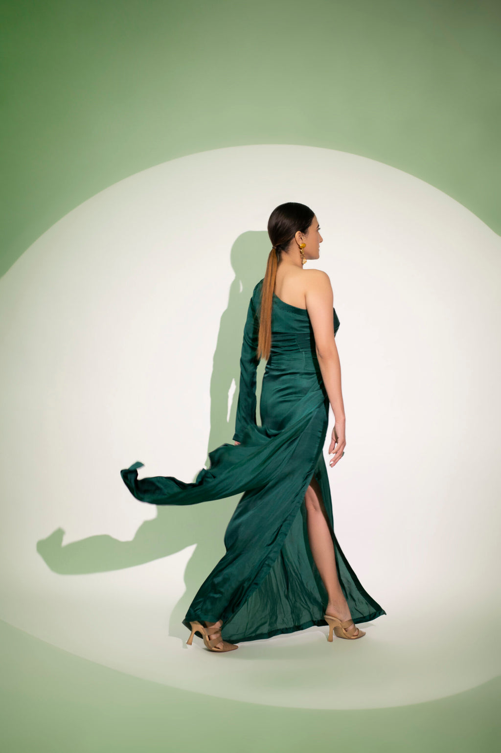 Moh The eternal dhaga- Beryl Gown