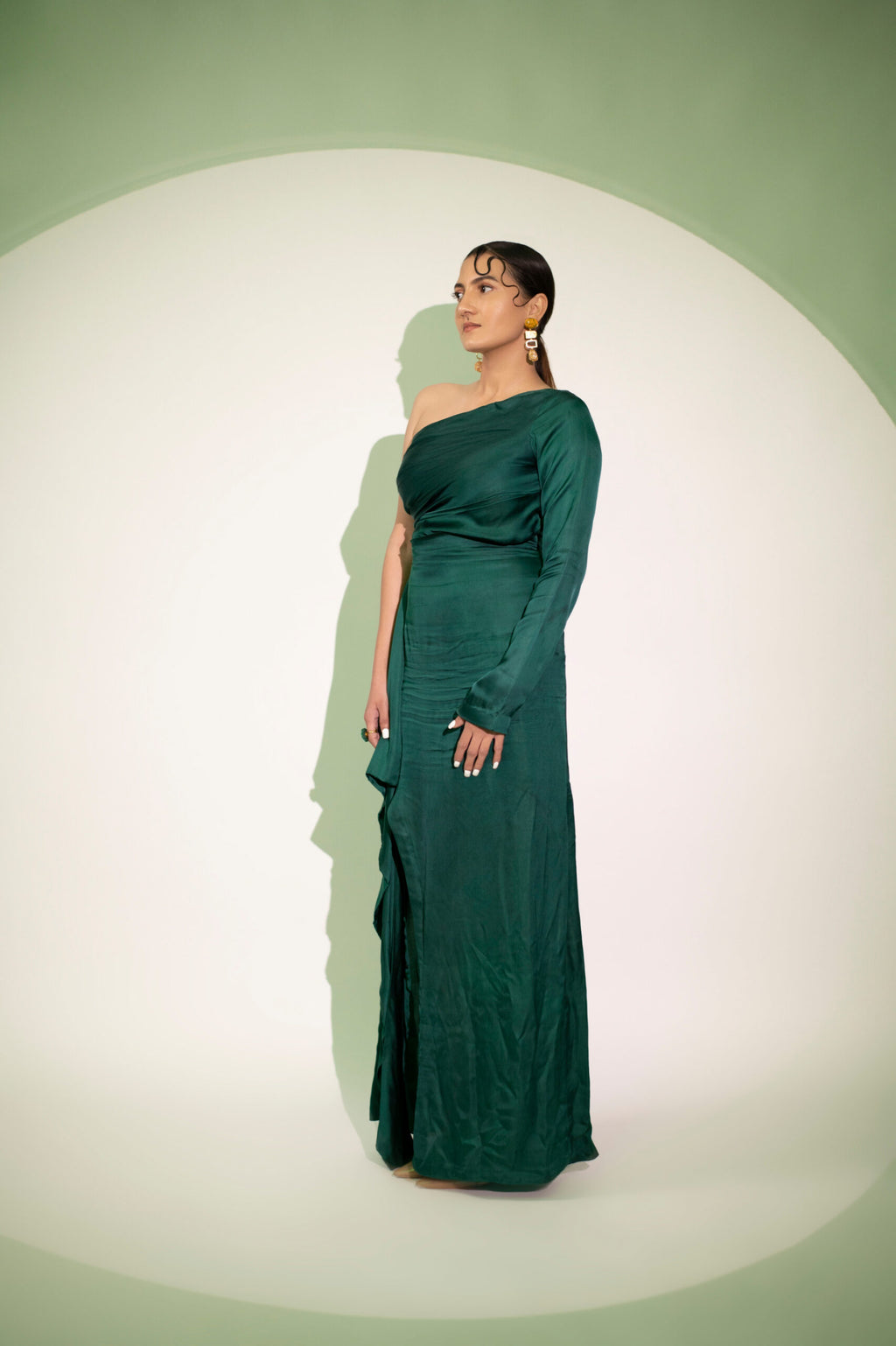 Moh The eternal dhaga- Beryl Gown